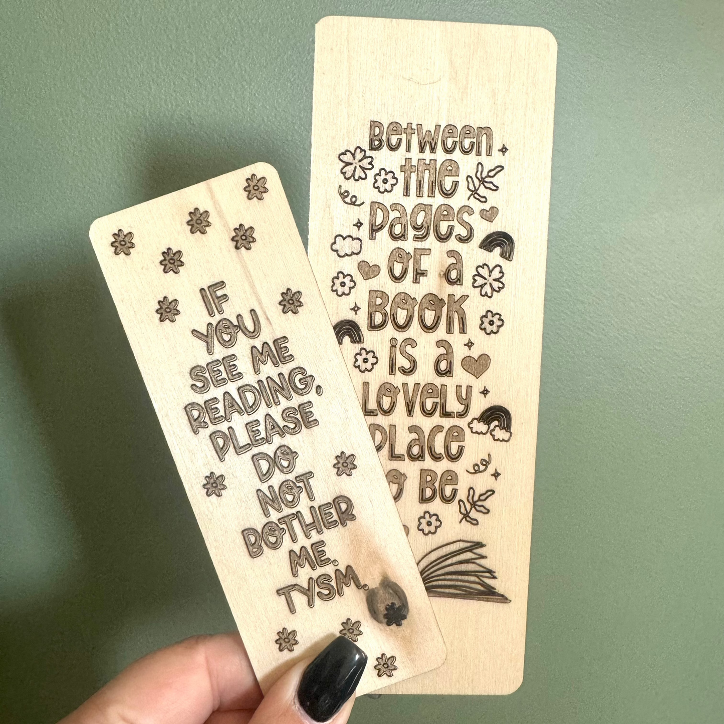 if you see me reading, please do not bother me. tysm ~ bookmark