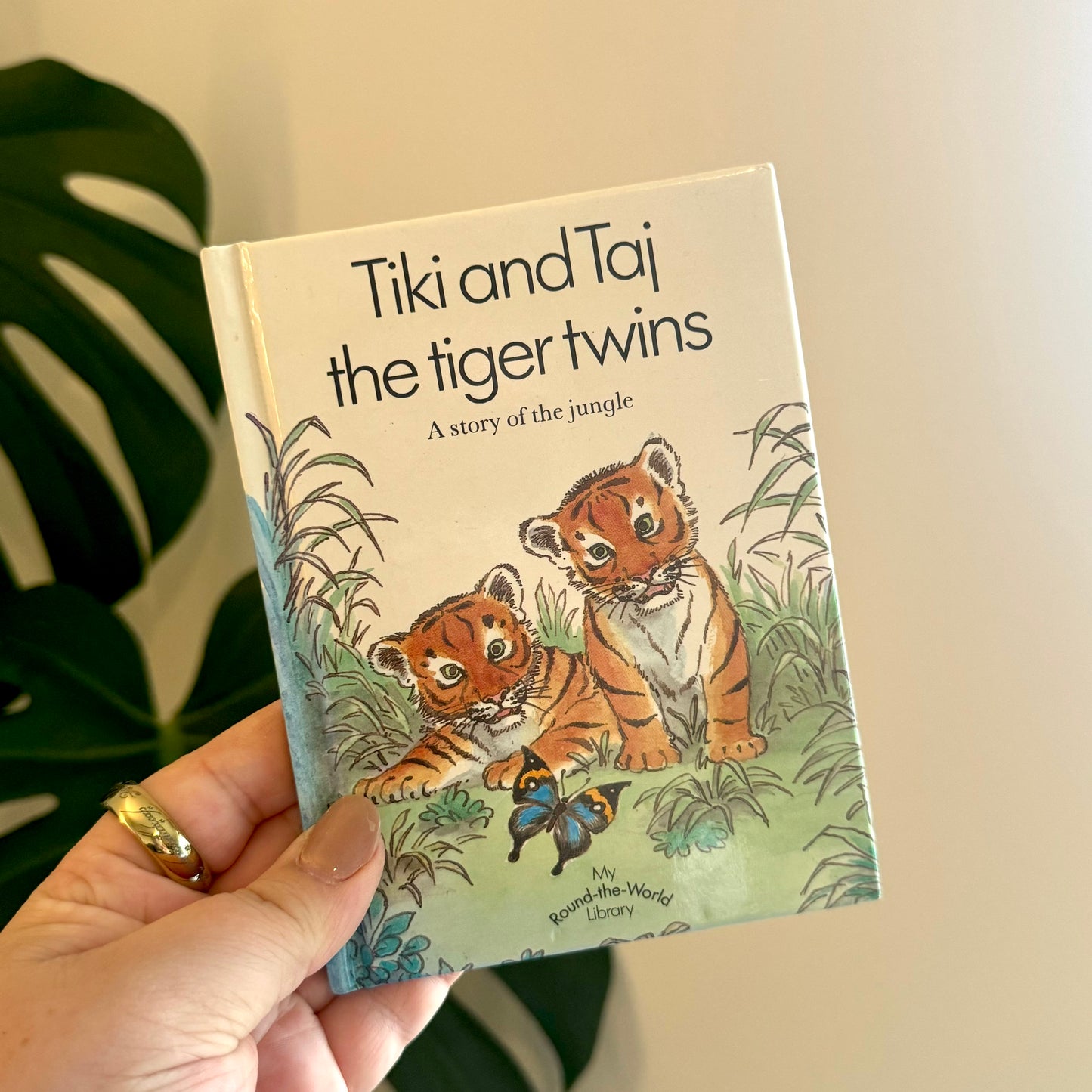 round the world adventures (3 books)