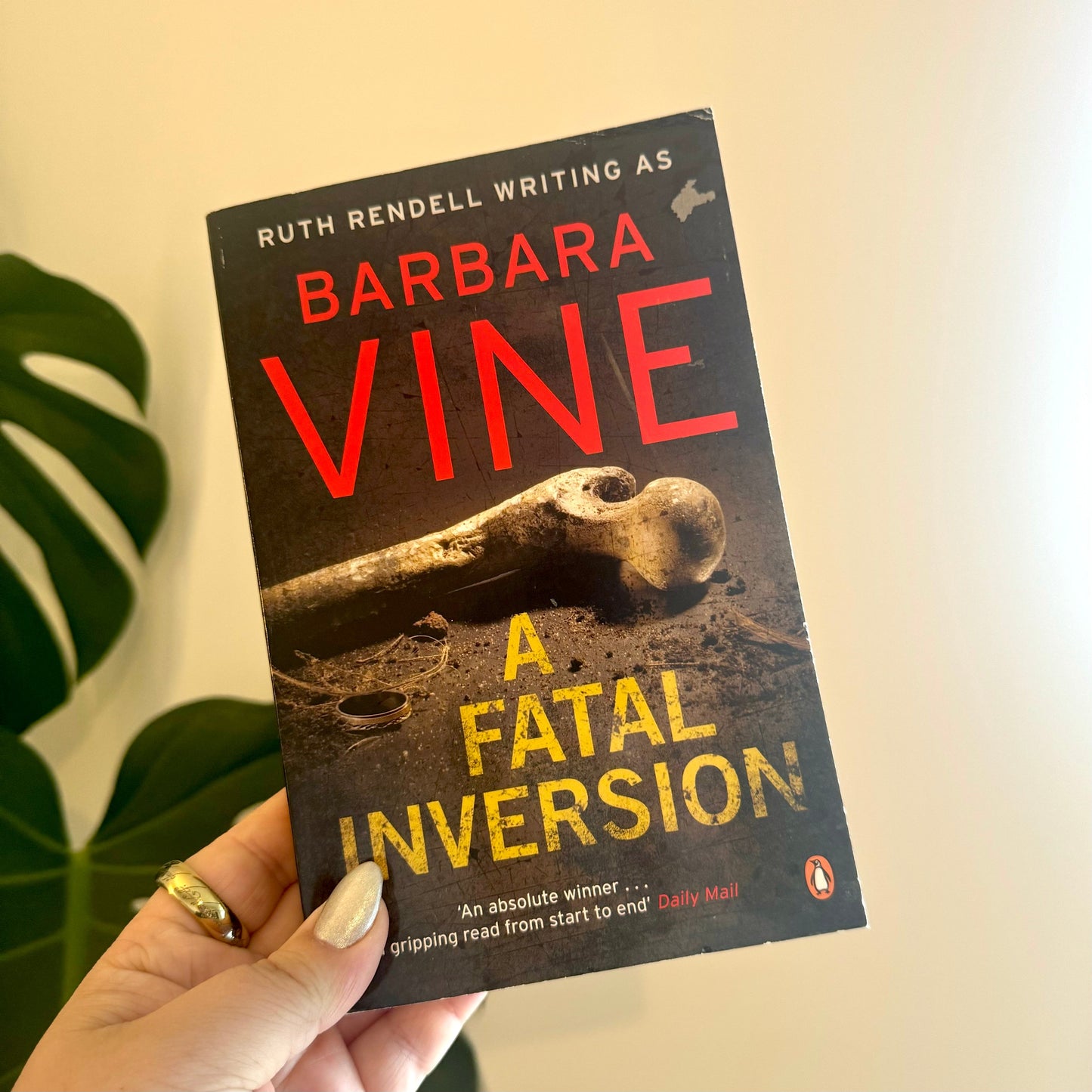 a fatal inversion - barbara vine - pae pukapuka