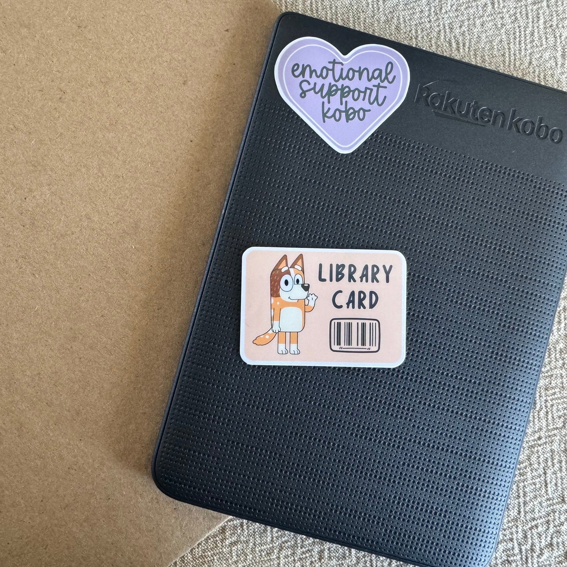 bluey's family library card ~ vinyl sticker - Pae Pukapuka