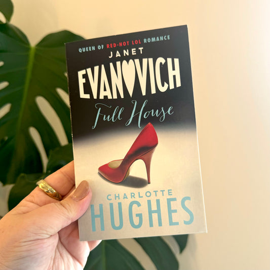 Full House - Janet Evanovich and Charlotte Hughes