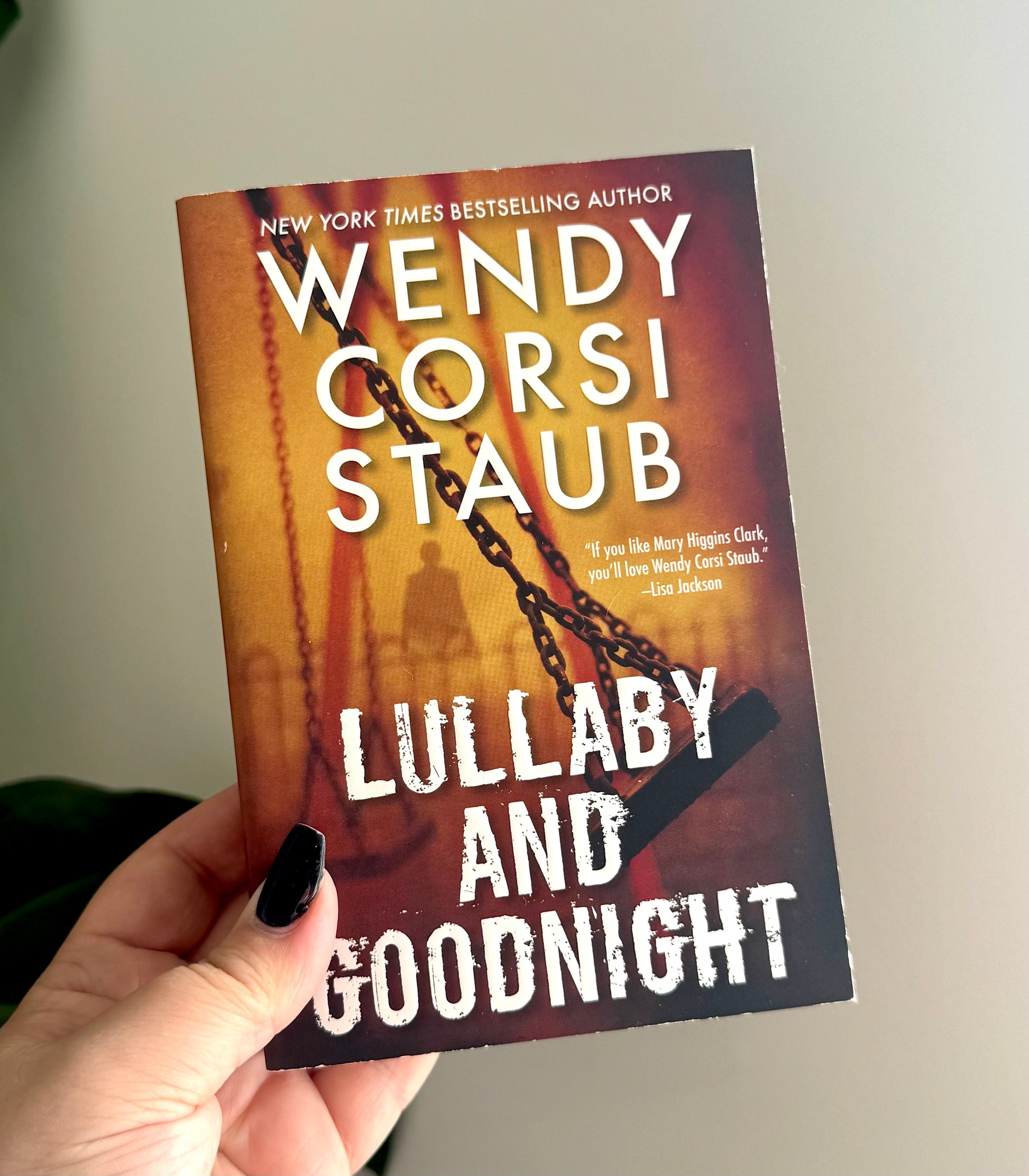 Lullaby and Goodnight - Wendy Corsi Staub - Pae Pukapuka