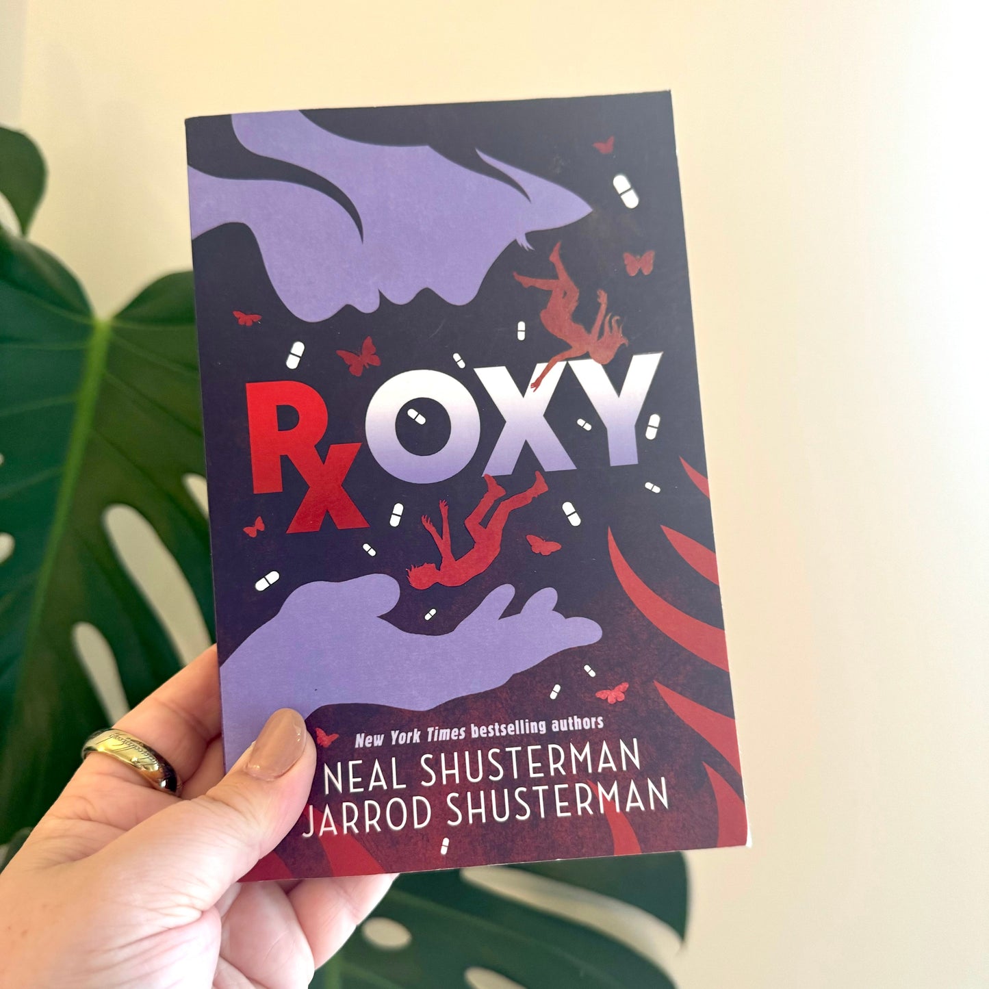 roxy - neal shusterman and jarrod shusterman - pae pukapuka