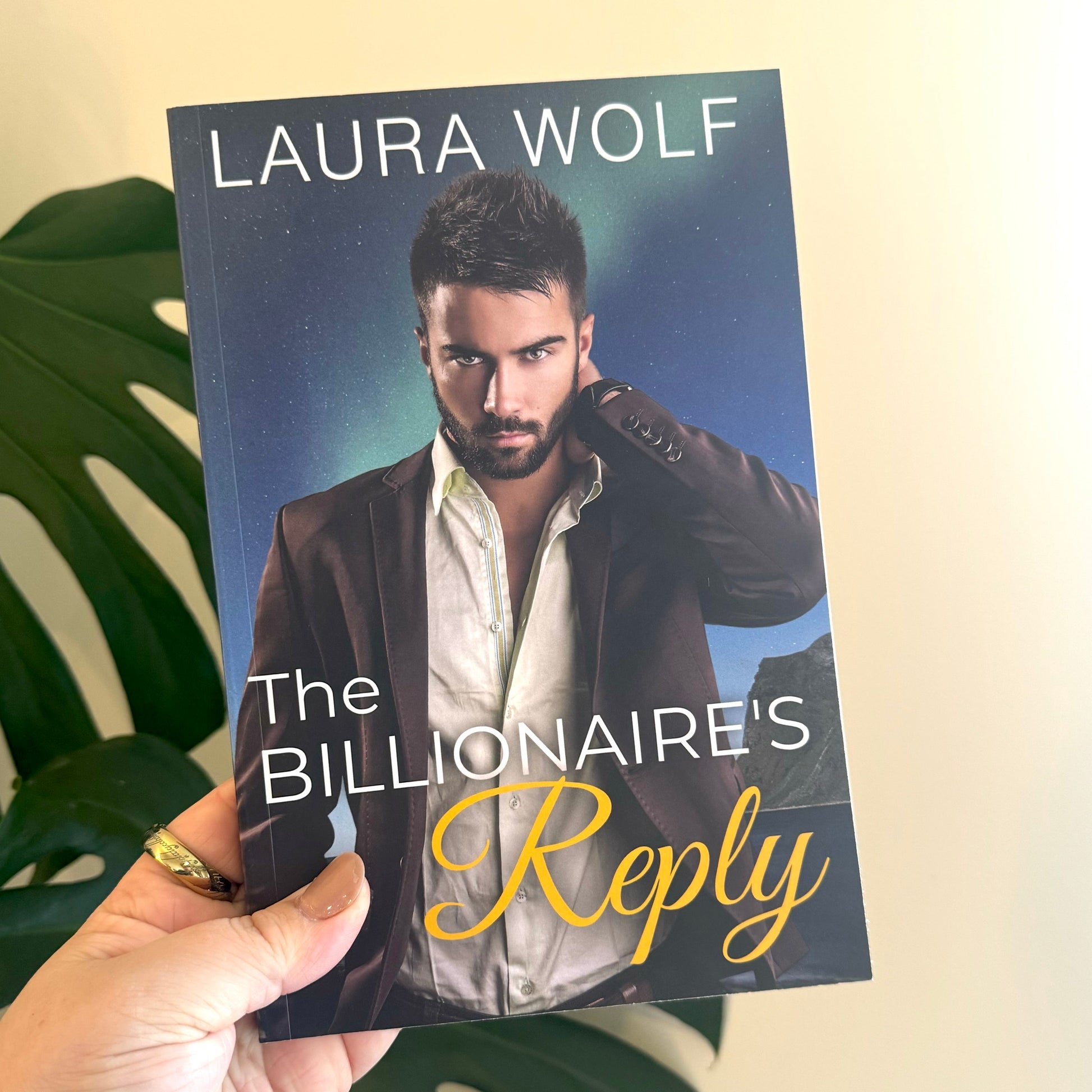 The Billionaire's Reply - Laura Wolf - Pae Pukapuka