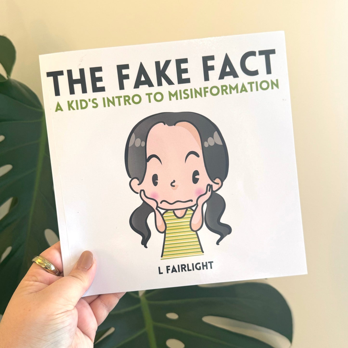 the fake fact: a kid's intro to misinformation - l fairlight - pae pukapuka