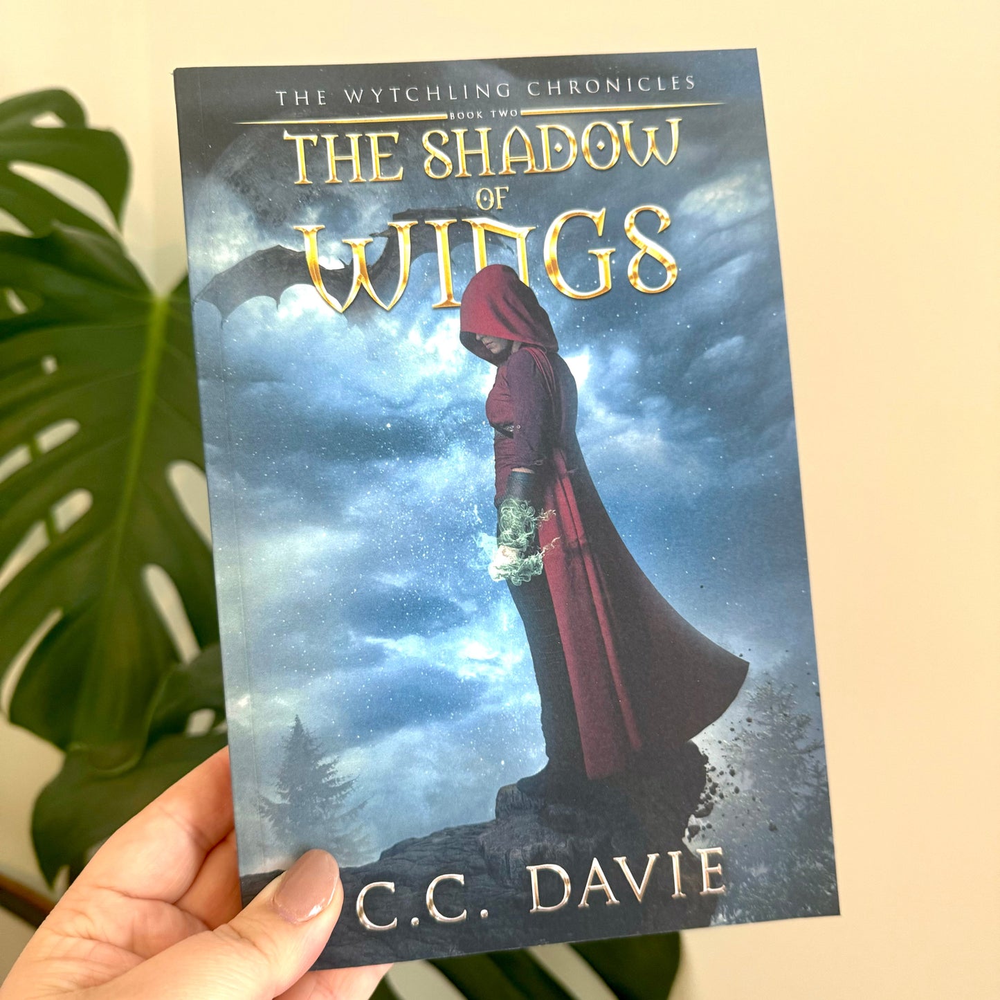 the shadow of wings - c.c. davie - autographed copy - pae pukapuka